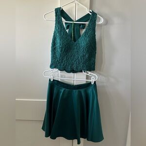 Emerald Green Lace Top and Satin Skirt 2-piece Set